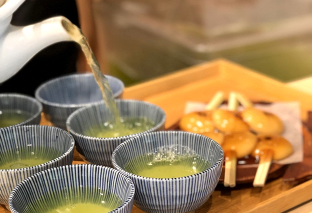 緑茶-ぢゃんぼ餅